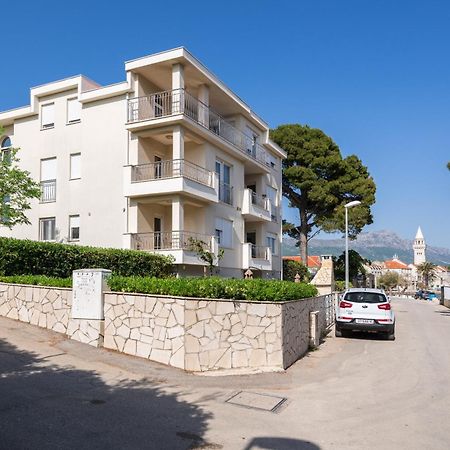 Beachfront Apartments Gabine Kaštela Exteriör bild