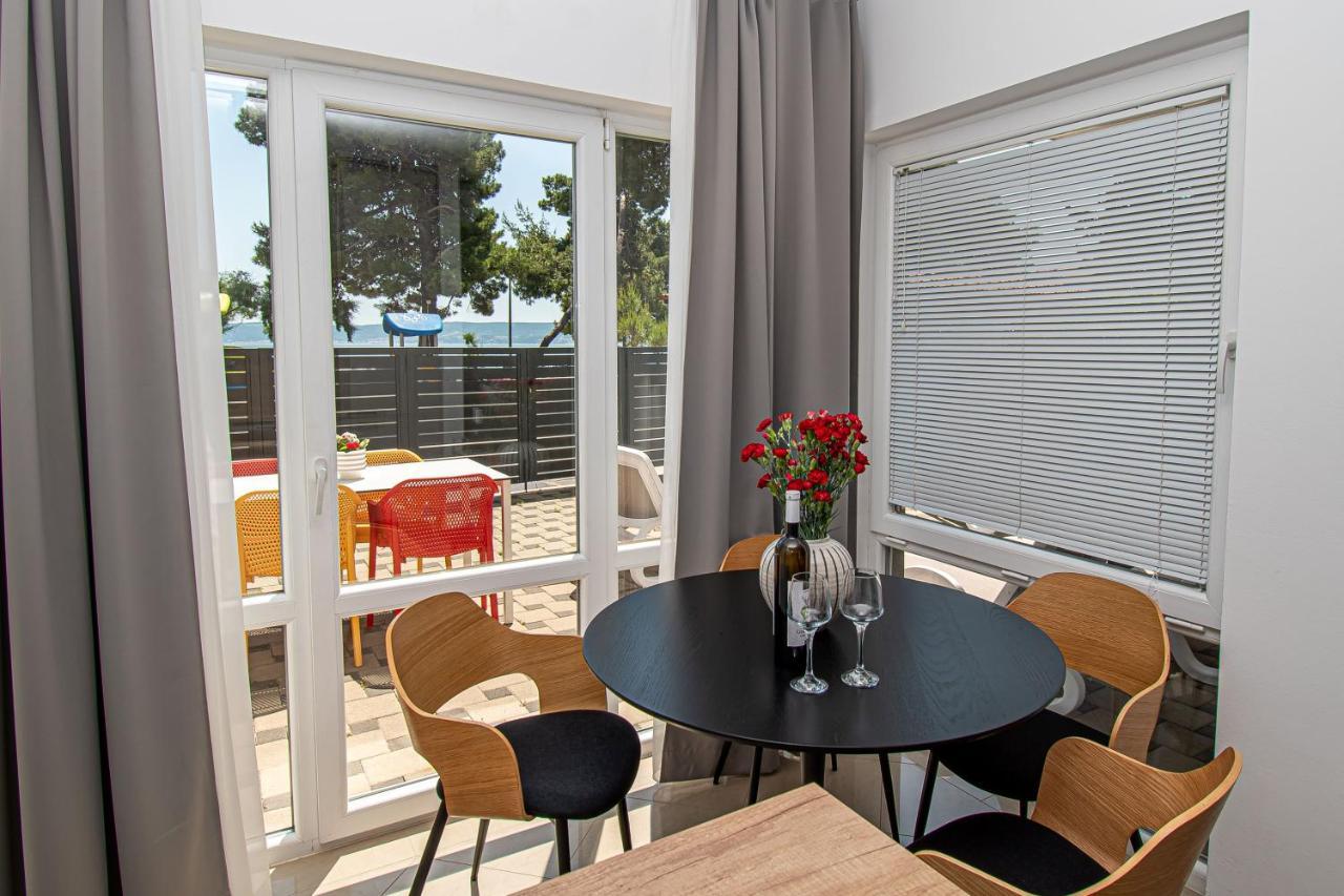 Beachfront Apartments Gabine Kaštela Exteriör bild