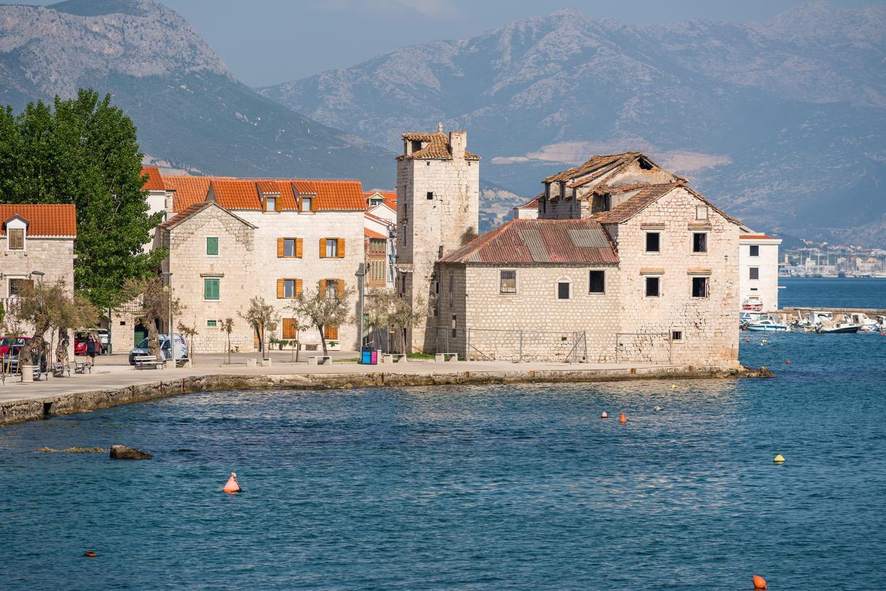 Beachfront Apartments Gabine Kaštela Exteriör bild
