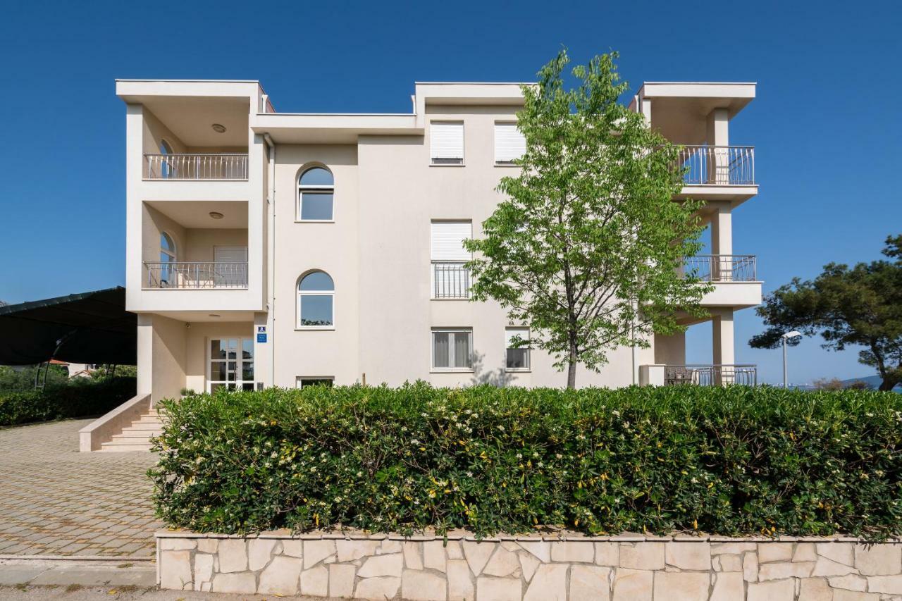 Beachfront Apartments Gabine Kaštela Exteriör bild