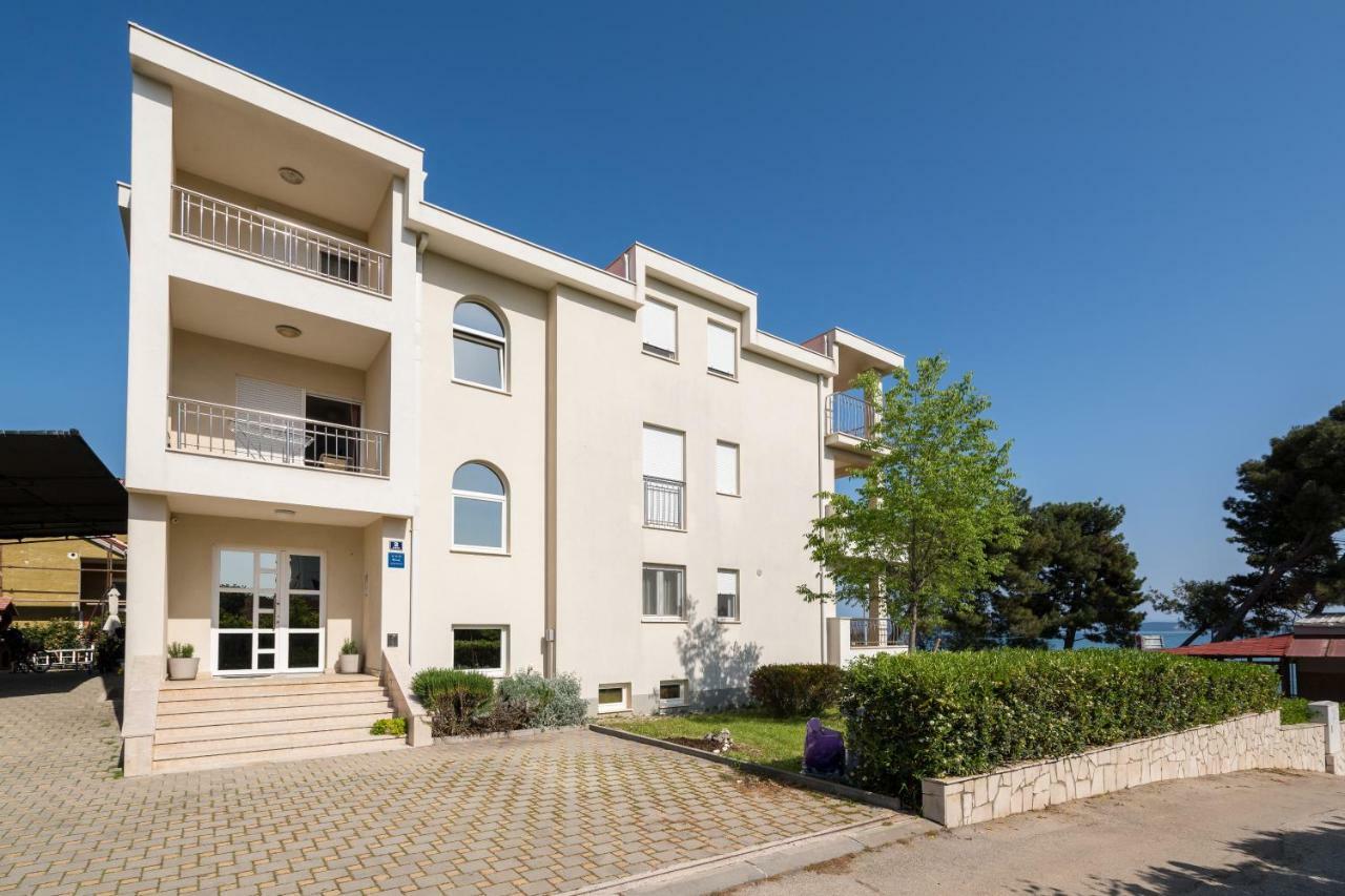 Beachfront Apartments Gabine Kaštela Exteriör bild