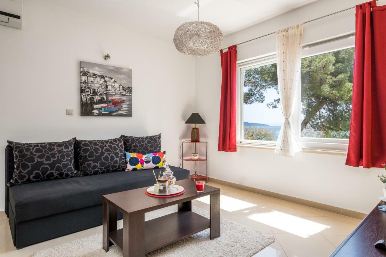 Beachfront Apartments Gabine Kaštela Exteriör bild
